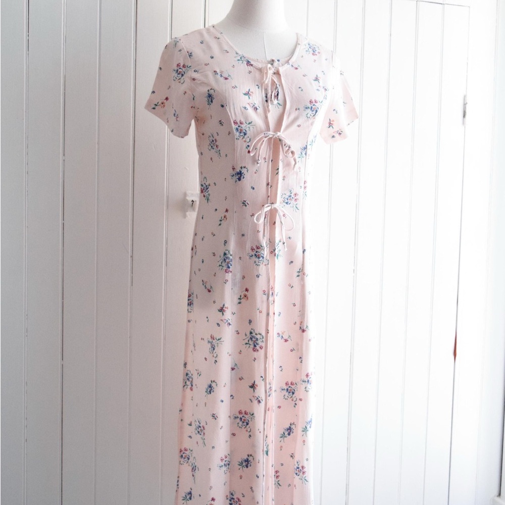 Gorgeous Vintage Floral Front-Tie midi dress